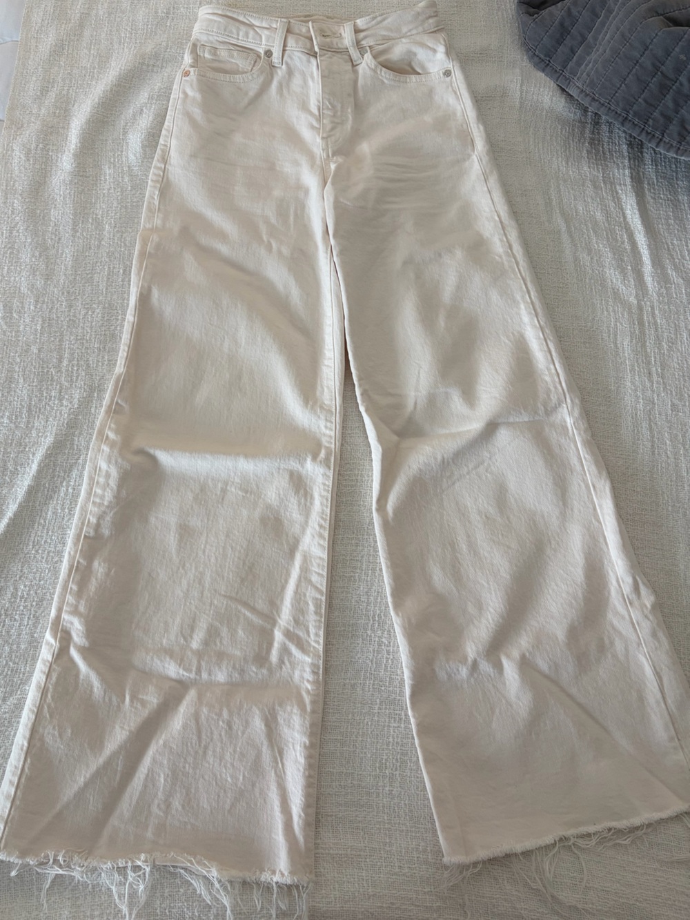 Mango Off-White Wide-Leg Raw-Hem Jeans